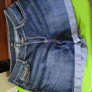Denim cuffed shorts